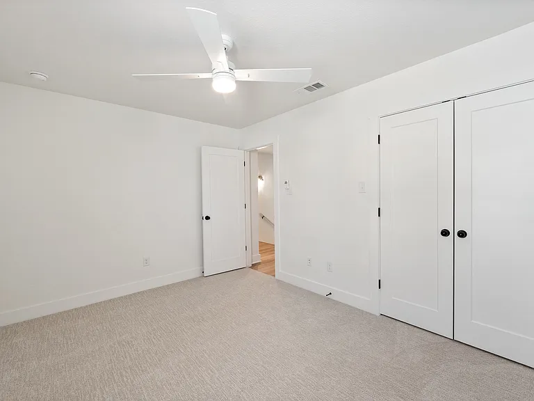 5811 S 31st St #602 — Photo 21