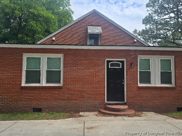 506 Roxie Ave — Photo 2