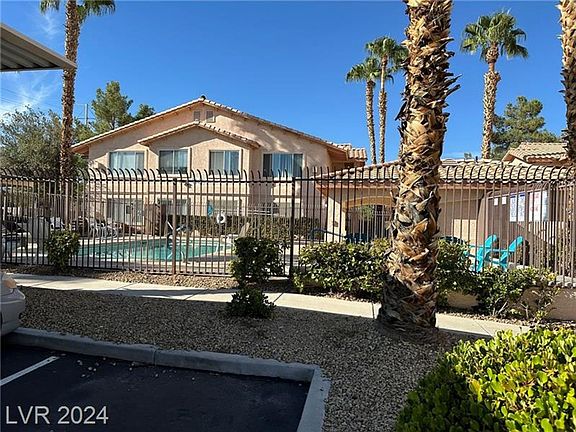 4th image of 350 S Durango Dr Unit 213