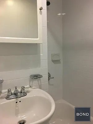 Rented by Bond New York | media 10