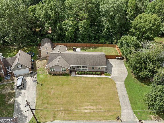 4th image of 113 Wood Valley Dr SW