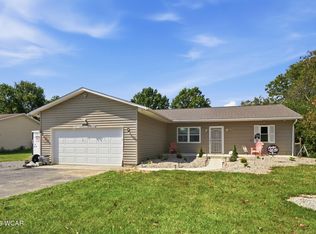 2540 Hall Dr, Lima, OH 45806