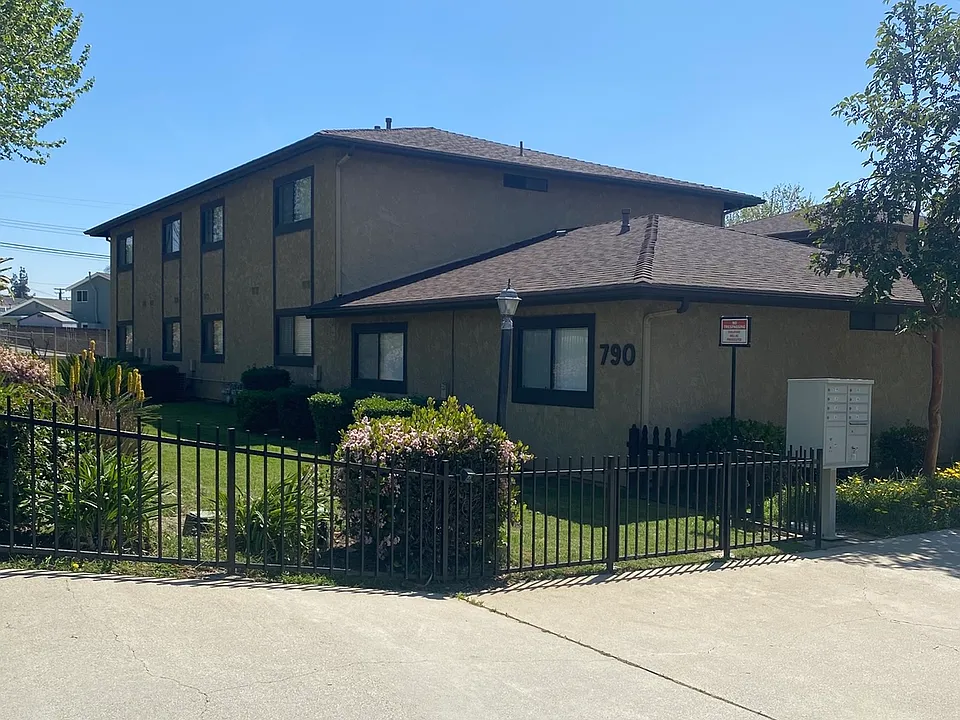 790 Juanita Ave #B