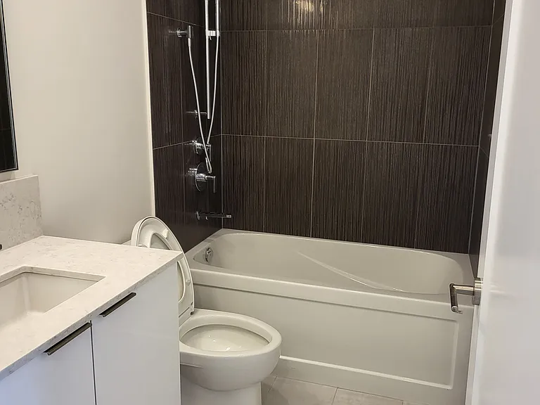 28 Freeland St #4706 — Photo 7