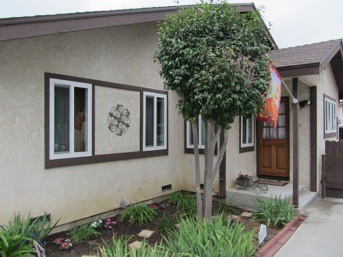 3rd image of 8521 California Ave