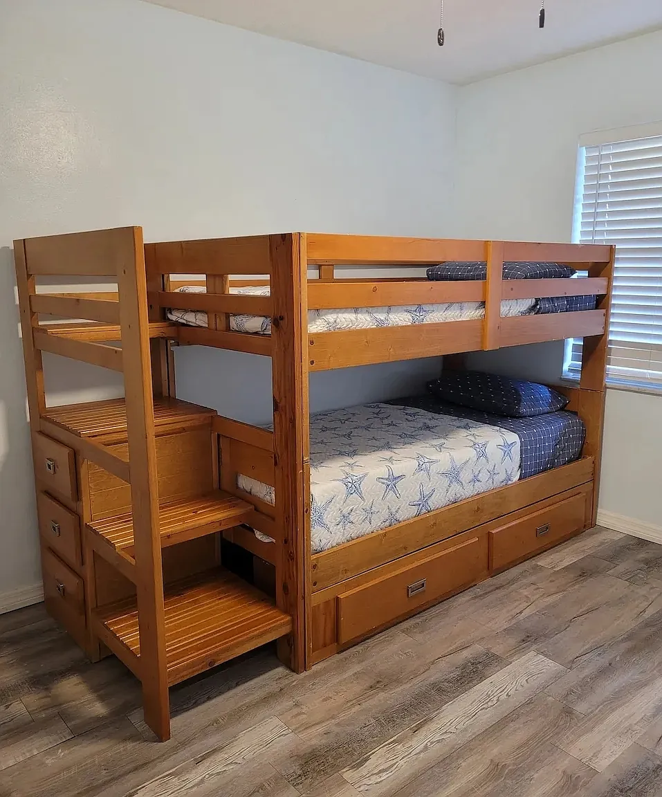 2 bed, 771 sqft, $1,950 — Photo 1