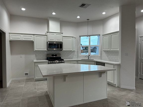 2nd image of 3474 W 38th Pl