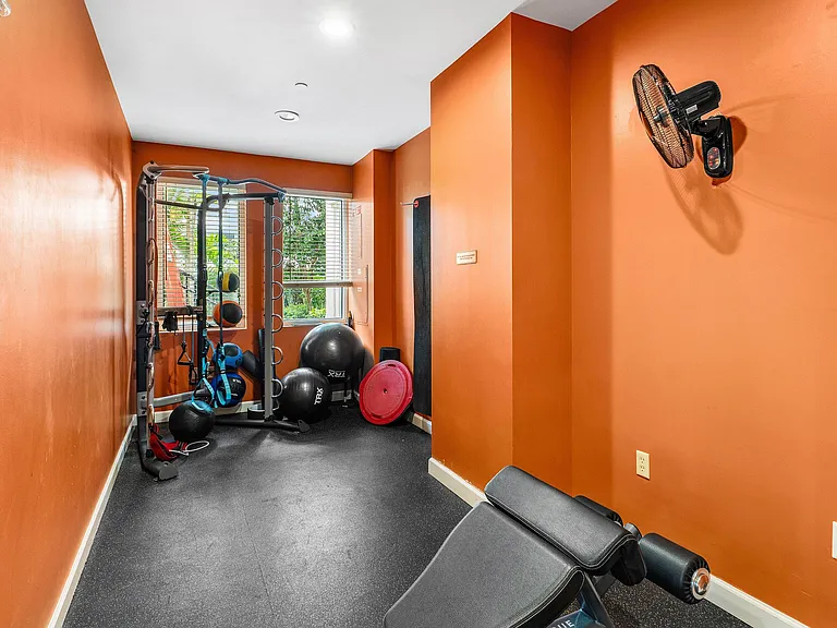 1210 Tuscany Way — Photo 31