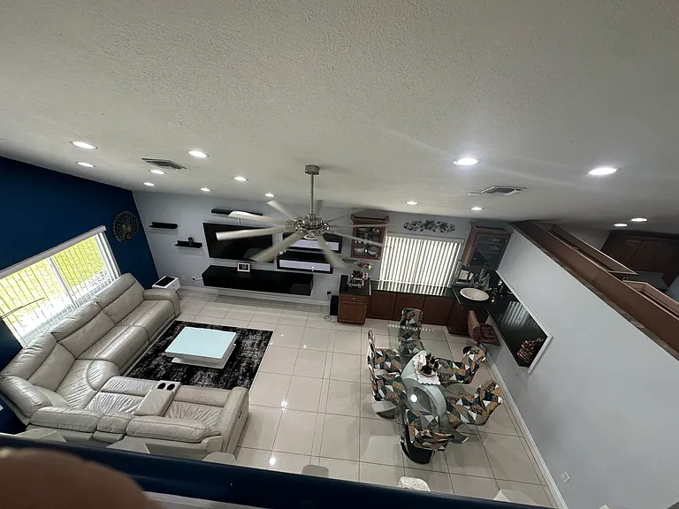 8 Elton Pl — Photo 11