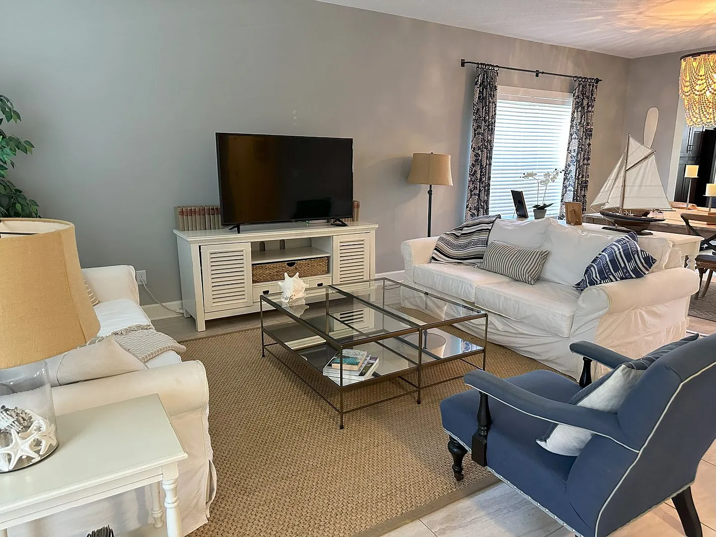 The Salty Lime Beach House at Beach Haven — Photo 2