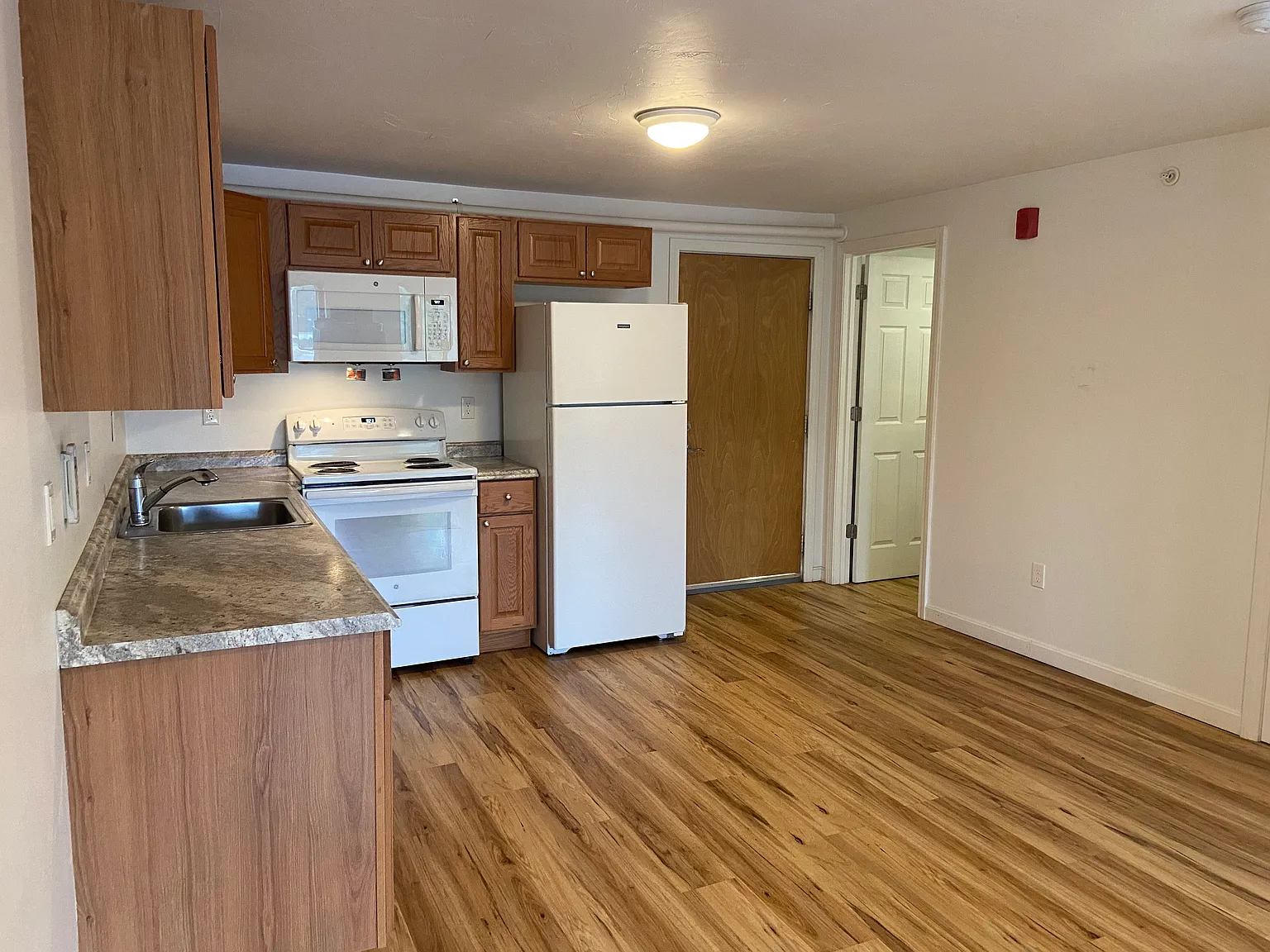 1 bed, 600 sqft, $1,500 — Photo 4