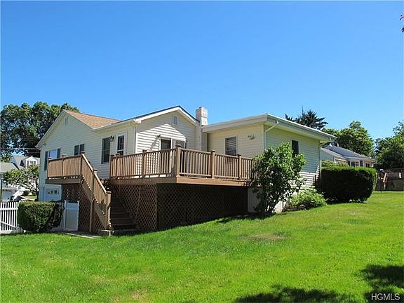 2nd image of 83 Lakeview Dr