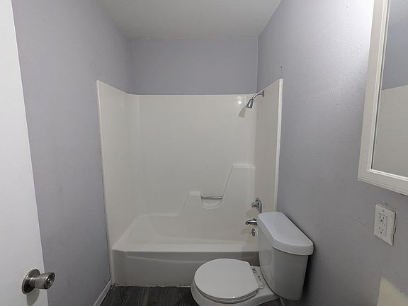 5th image of 117 W Avenue A APT 4
