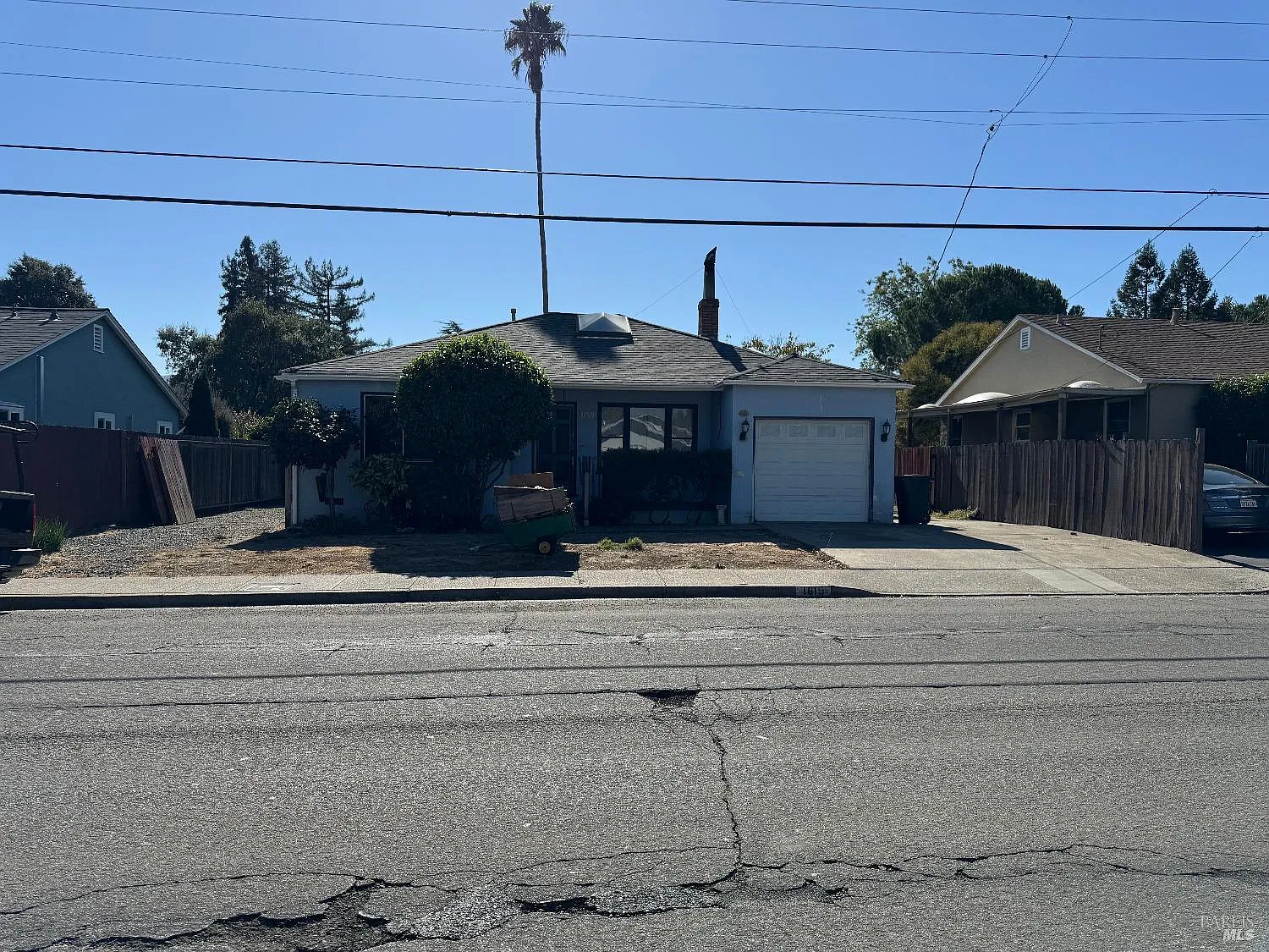 1619 Center Road photo 1