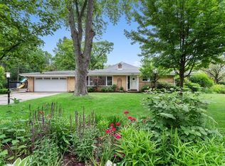 876 Bittersweet Dr, Northbrook, IL