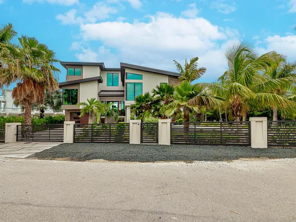 68 Mutiny Pl, Key Largo, FL 33037