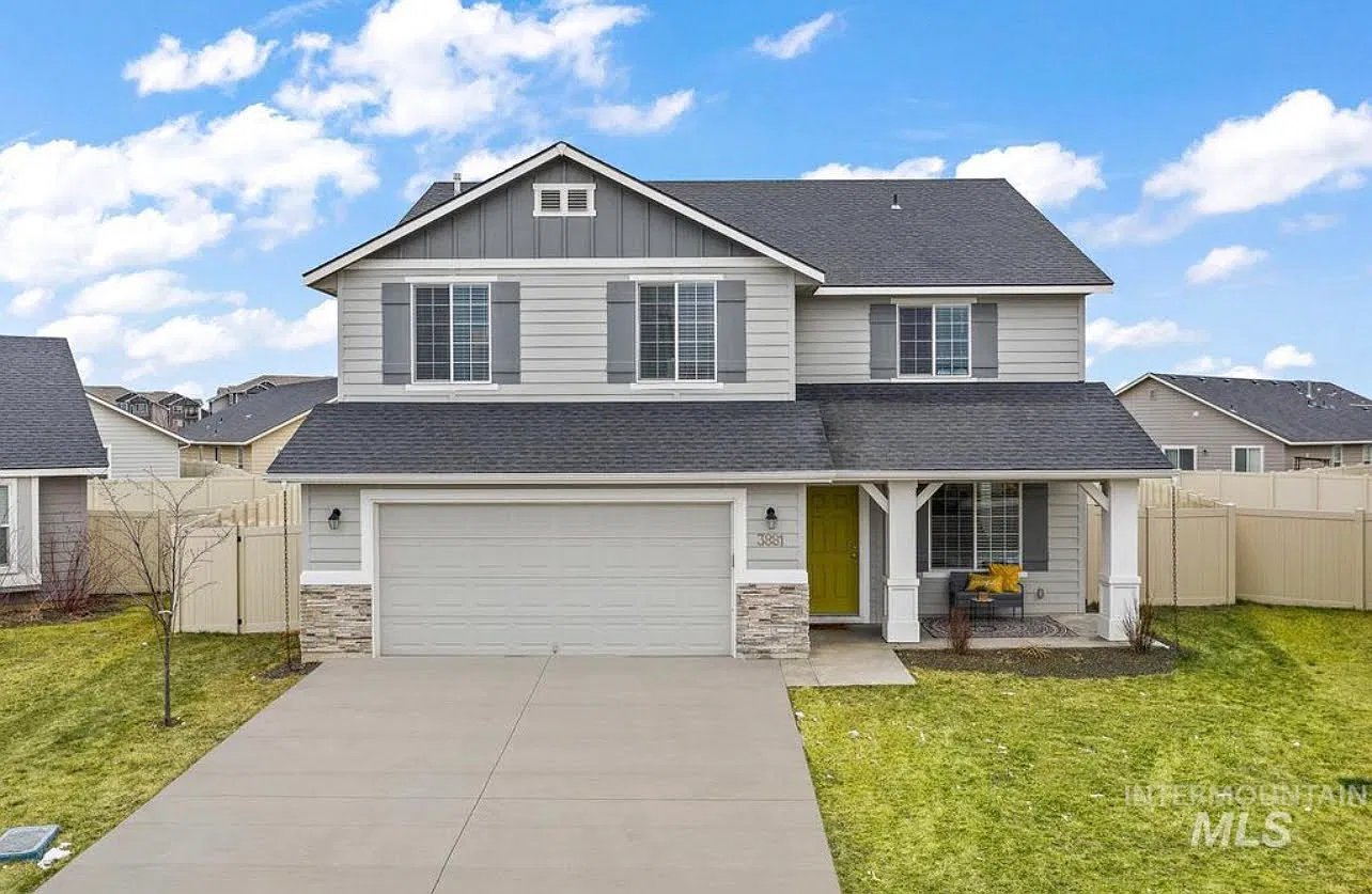 5 bed, 2.5 bath, 2778 sqft, $2,795 — Photo 2