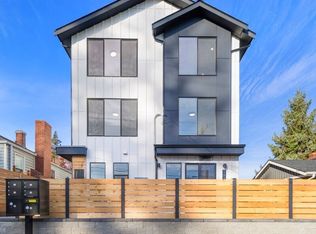 528 N 72nd St, Seattle, WA 98103