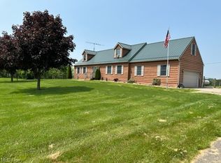 9555 Perryton Rd, Frazeysburg, OH 43822