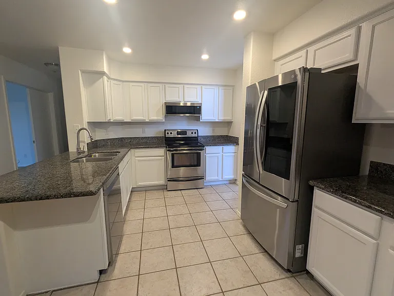 2682 S Santa Anna St — Photo 9