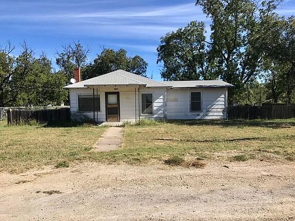 2nd image of 3740 Lake Dr