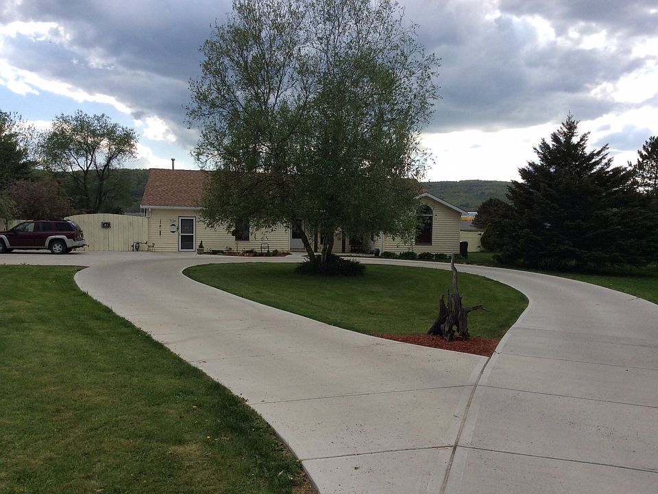 New circular concrete drive