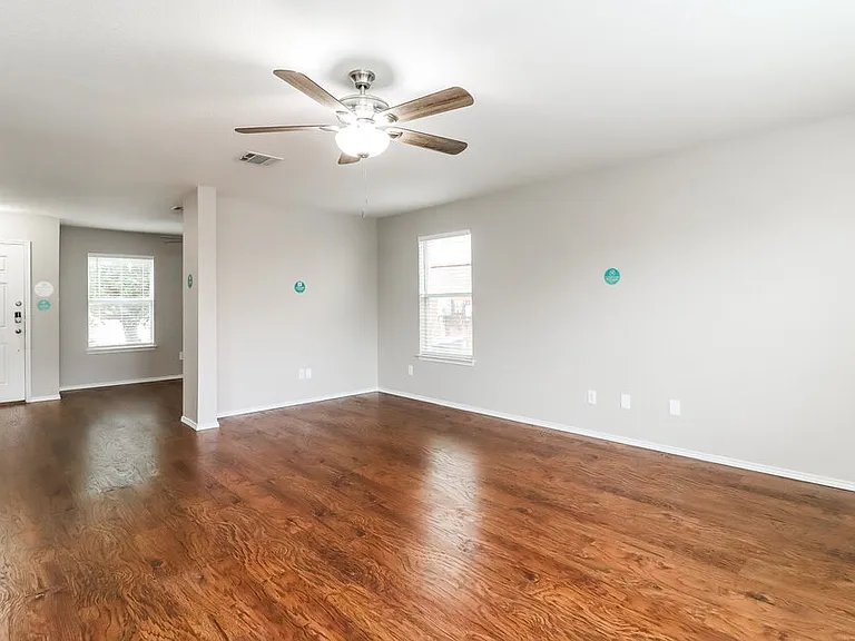 3424 Cayman Dr — Photo 5