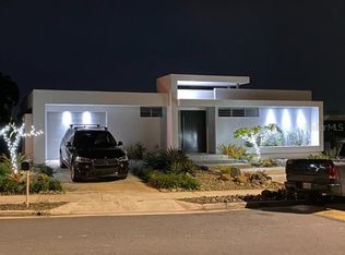 2 Seven #9, Guaynabo, PR 00969