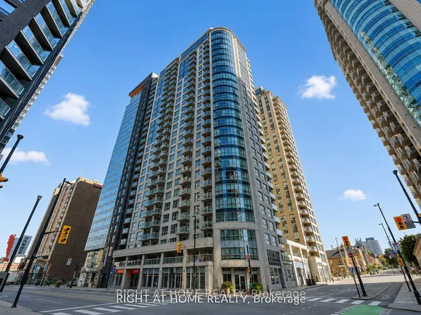242 Rideau St, Ottawa, ON