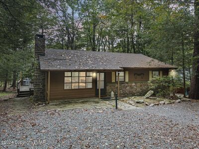 66 Split Rock Rd, Lake Harmony, PA, 18624