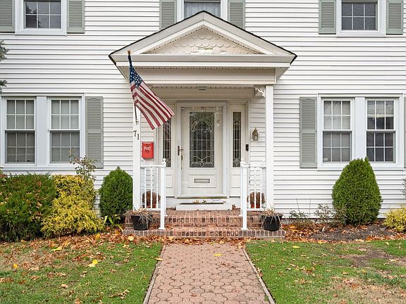 2nd image of 71 Georgian Ct