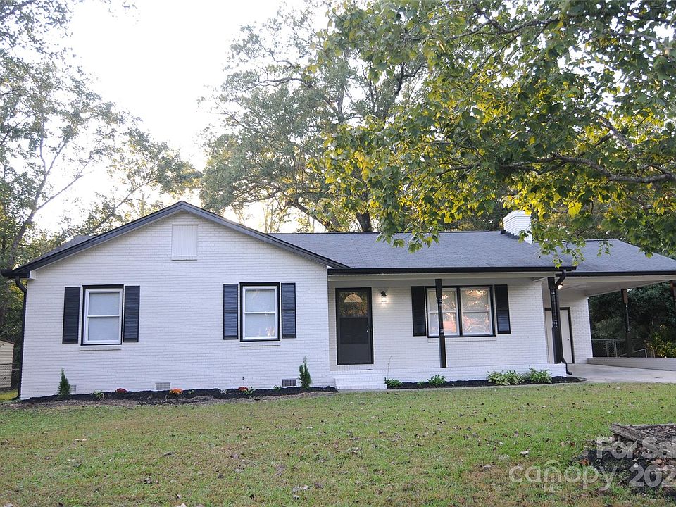 1st image of 4901 Greenwood Dr