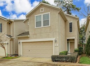 10067 Fallen Woods Dr, Houston, TX 77080