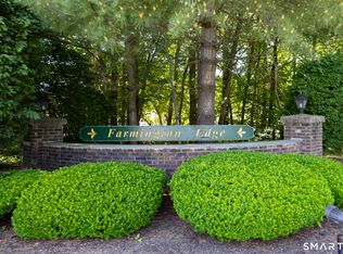 111 Songbird Ln UNIT 111, Farmington, CT 06032