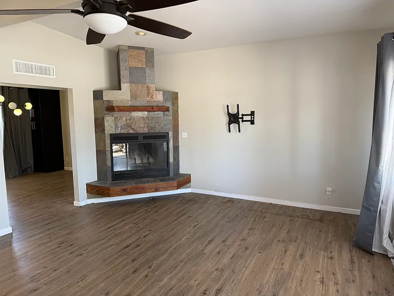 8812 E Shiloh Pl — Photo 4