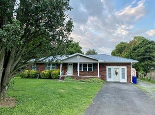 2060 Ann Ln NW, Cleveland, TN 37312