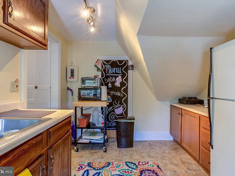 200 S Church St #1 — Photo 7