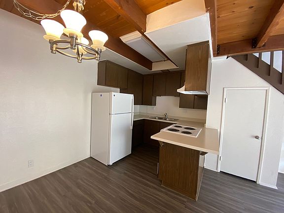 4th image of 380 Ellwood Beach Dr APT 7