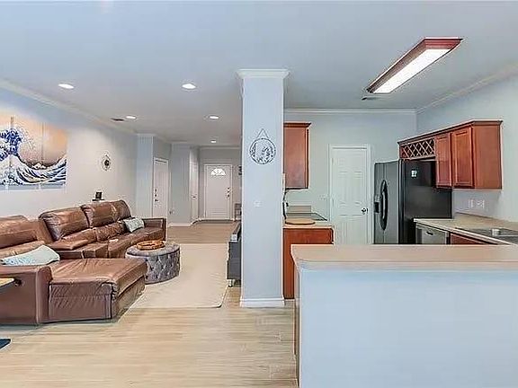 4th image of 12250 Abbey Glen Ln #E