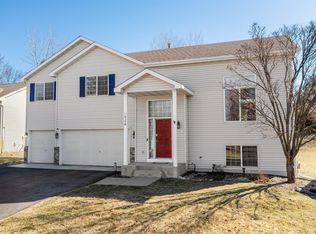 18398 Everton Cir, Farmington, MN 55024