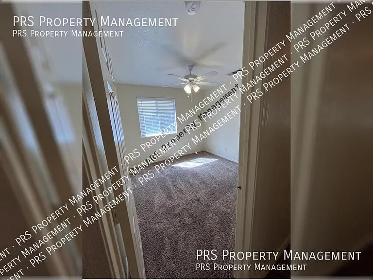 818 W Silver Creek Rd — Photo 20