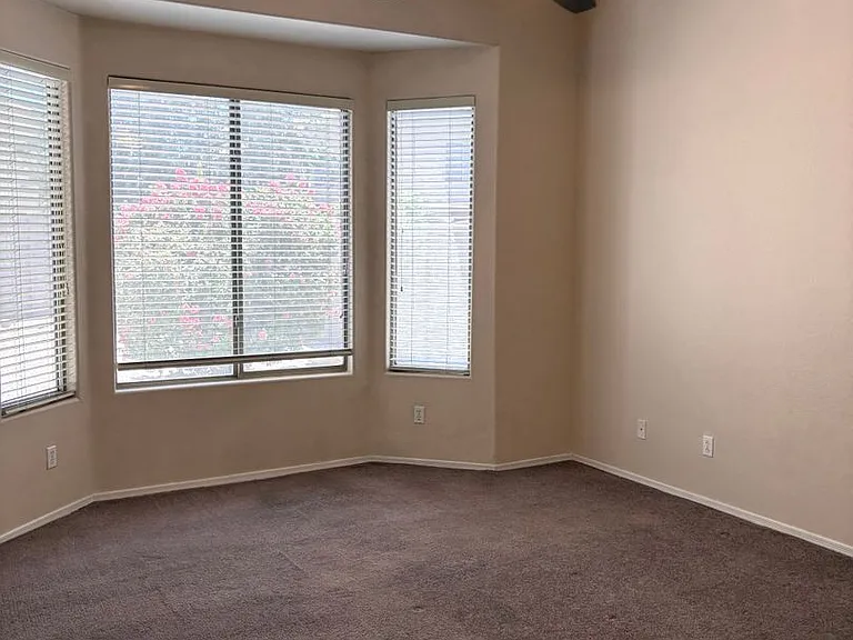 1083 W Aspen Ave — Photo 9