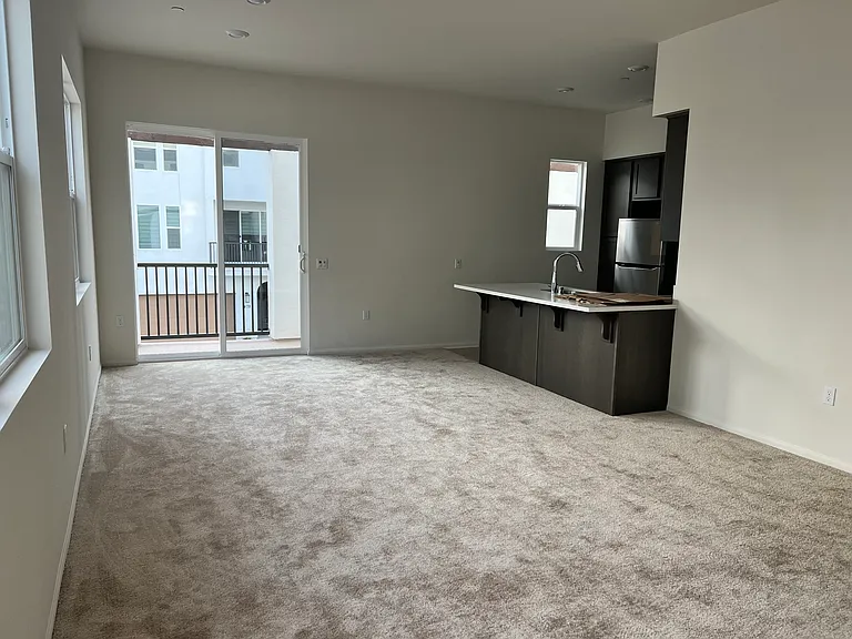 1475 Suwerte Ave #3 — Photo 3