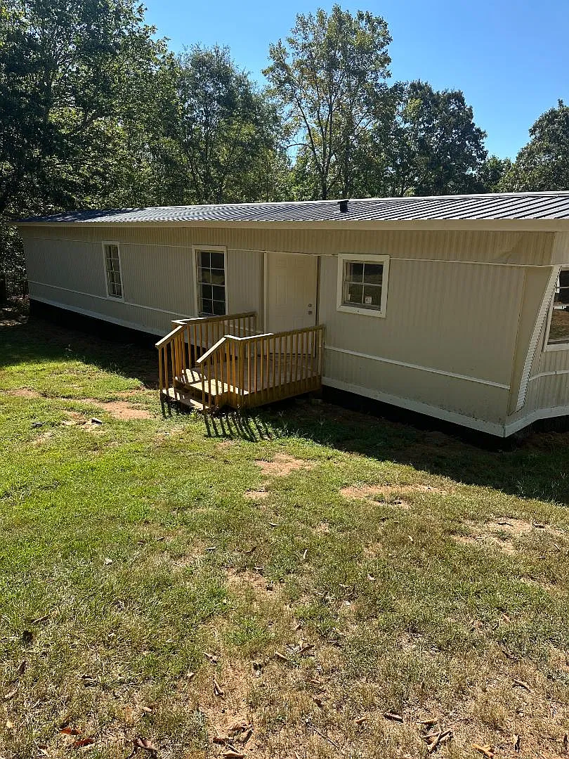 6360 Medlock Rd — Photo 1