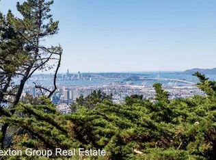 21 Castle Ln, Oakland, CA 94611