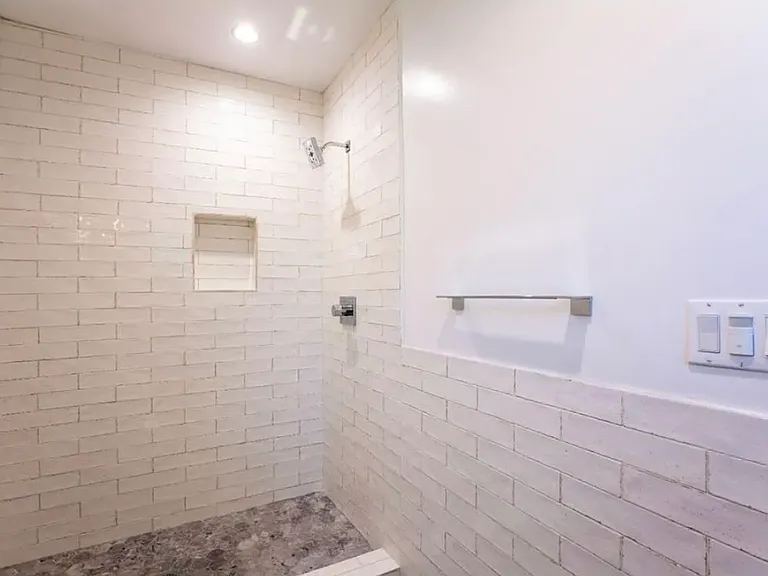 652 Vernon Ave #2 — Photo 24