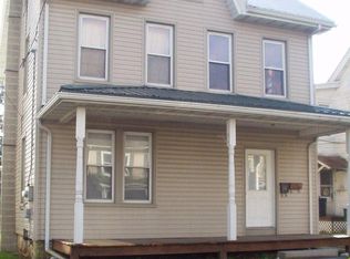 364 E Jackson St #B, New Holland, PA 17557