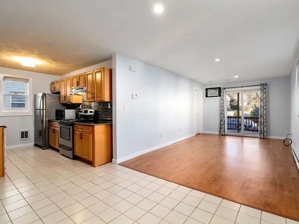 12 Hamilton St #7, Everett, MA 02149