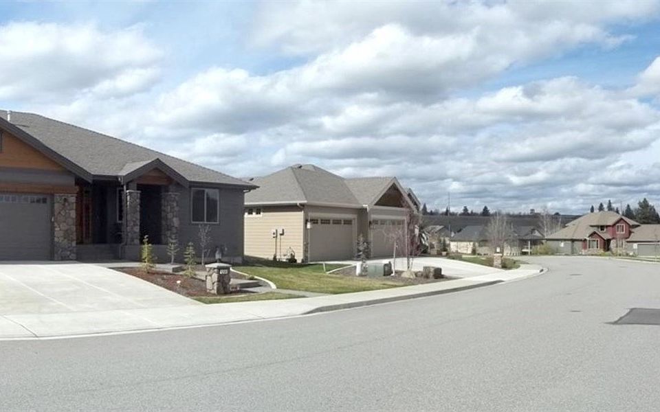 2nd image of 1201 N River Ridge Blvd
