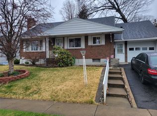 2803 Crescent Dr, Endwell, NY 13760